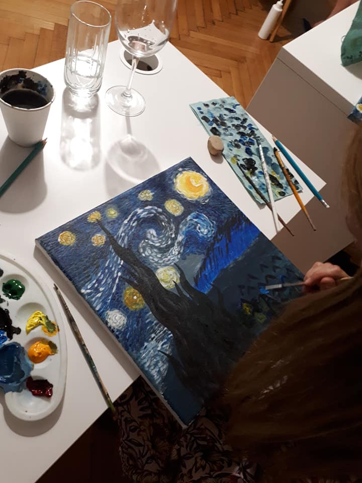 Ateliere neconvenționale - Seara de Pictura și Vin 9 Imagine din galeria atelierului „Pictură și vin”