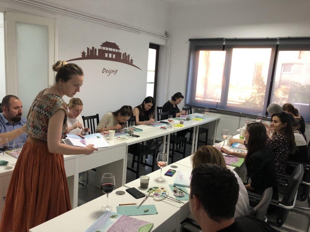 Ateliere neconvenționale - Seara de Pictura și Vin 7 Imagine din galeria atelierului „Pictură și vin”